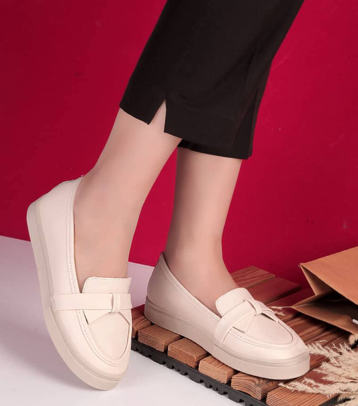 ونس پاپیونی زنانه/دخترانه جنس رویه چرم زیره لژکشی راحت سبک و راحت طبی و شیک و خوشپا سایزبندی ۳۷ تا ۴۱