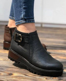 نیم بوت زنانه/دخترانه زبرا جنس رویه سوگو خارجی زیره پیو کاملا طبی سایز۳۷تا۴۰