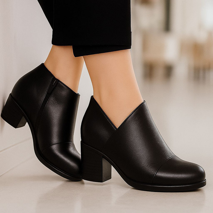 نیم بوت زنانه/دخترانه مدل رسپینا رویه بیاله خارجی درجه یک پاشنه پیو ۴ سانت کاملا طبی و راحت و بسیار سبک کیفیت بسیار بالا و تضمینی