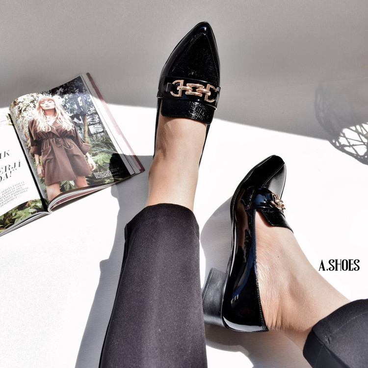 کفش کالج اسپرت زنانه/دخترانه رویه ورنی و پتینه درجه یک زیره پیو نرم و سبک کیفیت درجه یک قالب استاندارد سایزبندی ۳۷ تا ۴۱ پاخوری شیک و زیبا