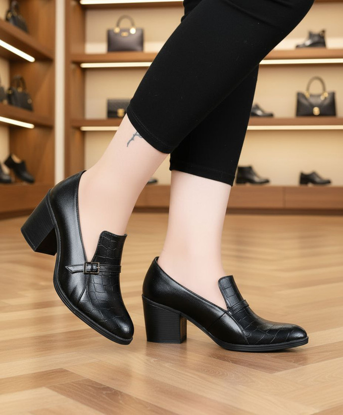 کفش طبی زنانه/دخترانه مدل مانا رویه بیاله چاپی خارجی درجه یک پاشنه پیو سفارشی ترک اصل ۵ سانت کیفیت بسیار بالا و تضمینی