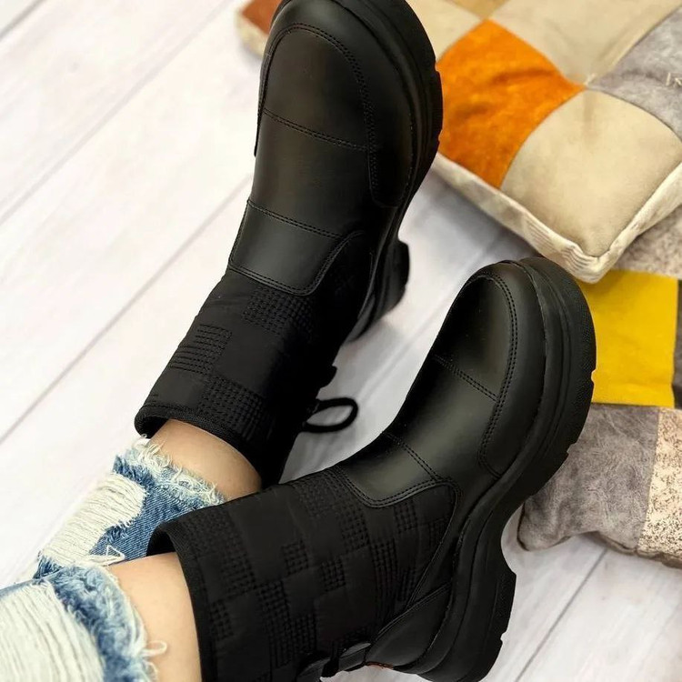 نیم بوت جدید زنانه/دخترانه رویه ترکیبی کاپشنی و چرم حوله ای زیره پیو کیفیت بسیار عالی بسیار شیک خوشپا و راحت