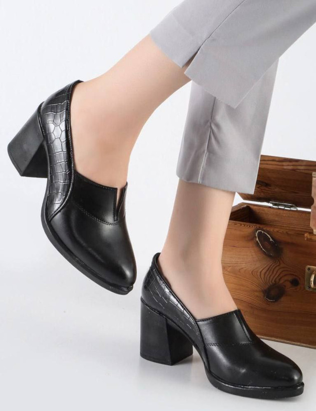 کفش کارمندی و اداری زنانه/دخترانه مدل لبخند پاشنه ۷ سانت کیفیت عالی شیک و خوشپا و راحت زیره پیو کیفیت اورجینال سایزبندی ۳۷ تا ۴۱