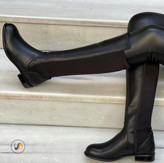 چکمه زنانه/دخترانه پشت استرج کشی مناسب برای تمامی ساق ها جنس چرم بیاله قالب استاندارد