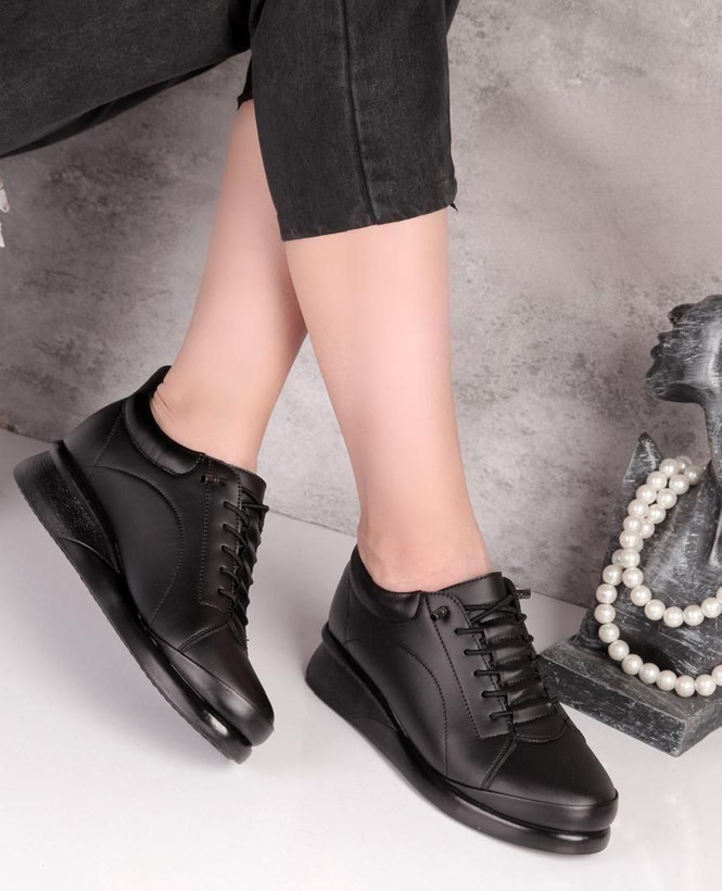 کفش طبی زنانه/دخترانه مدل ملبورن پاشنه ۴ سانت زیره پی یو فوق العاده راحت و کیفیت تضمینی جنس چرم صنعتی