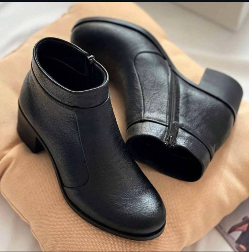 کفش بوت زنانه/دخترانه جنس سوگو بغل زیپ کار با کیفیت و ضمانتی سایزبندی ۳۷ تا ۴۰