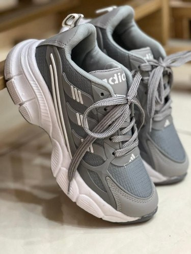 کتونی آدیداس مدل جدید زنانه/دخترانه رویه راشل خارجی زیره ایربورینگ کاملا نرم و راحت داخل کار دوخت کیفیت تضمینی قالب استاندارد