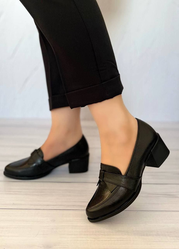 کفش طبی پاپیون زنانه/دخترانه رویه پشت چرم و با کیفیت زیره پیو نرم و سبک و راحت سایزبندی ۳۷ تا ۴۰ پاپوش عالی