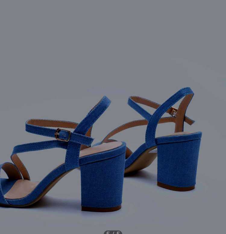 کفش صندل زنانه/دخترانه سایزبندی ۳۶ تا ۴۱ پاشنه ۵ سانت در دو رنگ آبی روشن و تیره