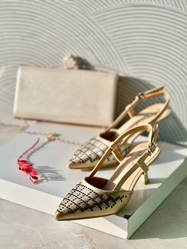 کفش مجلسی زنانه/دخترانه نگینی سایزبندی ۳۶ تا ۴۰ قالب استاندارد با ضمانت گارانتی