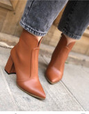 نیمبوت جدید زنانه/دخترانه بسیار شیک و خوشپا و راحت اندازه پاشنه ۵سانت قیمت بسیار عالی و رقابتی رنگ مشکی