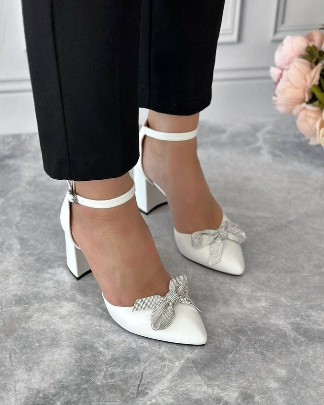 کفش مجلسی زنانه/دخترانه مدل Helenپاشنه ۷ سانت شیک و راحت سایز۳۷ تا ۴۱ در دو جنس چرم صنعتی و سوییت ترک