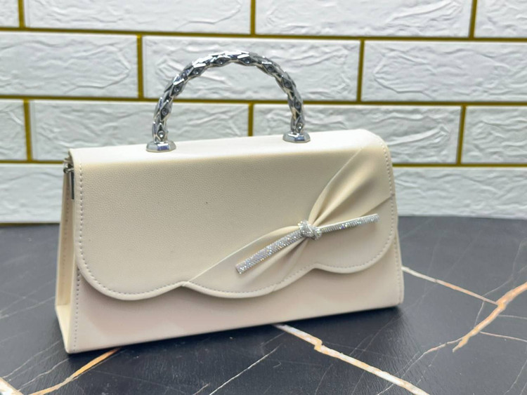 کیف مجلسی زنانه/دخترانه مدل دوخانه جنس خاویاری در سه رنگ سفید و کرم و مشکی