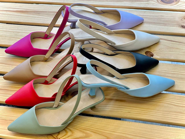 کفش مجلسی زنانه/دخترانه زارا جنس چرم پاشنه ۳ سانت کیفیت عالی و درجه یک سایزبندی ۳۶ تا ۴۱ قالب استاندارد رنگبندی مداد رنگی