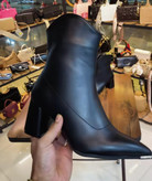 بوت جدید زنانه/دخترانه بسیار شیک و خوشپا و راحت پاشنه ۷ سانت کیفیت در حد ترک سایزبندی ۳۷ تا ۴۰