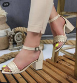 کفش مجلسی زنانه/دخترانه مدل دنا زیره دافوس پاشنه ۵ سانت کیفیت عالی درجه یک شیک و خوشپا جنس سوییت و طرح چرم