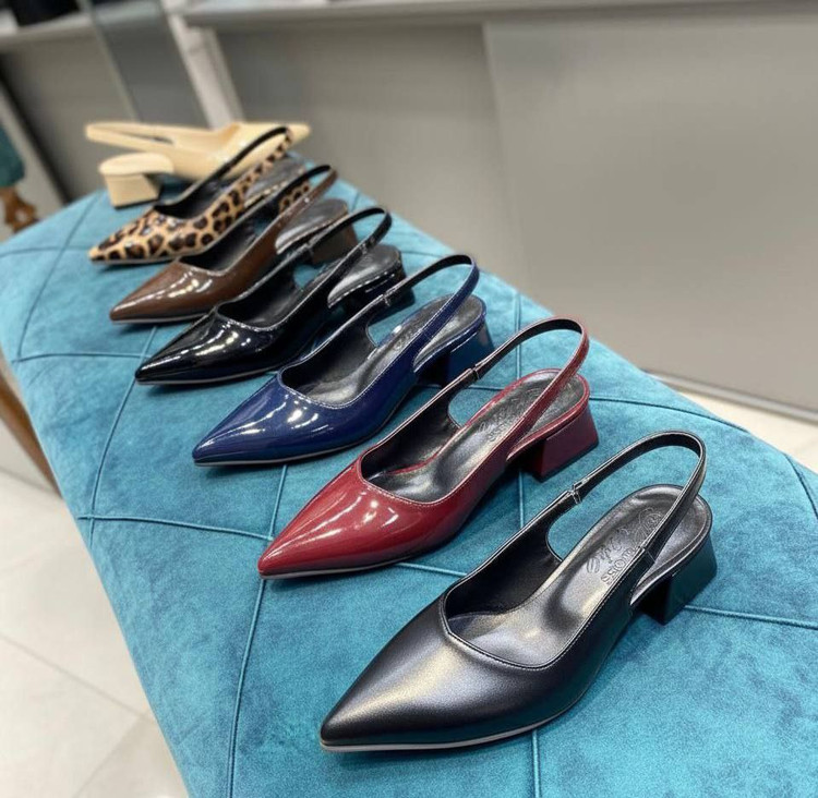 کفش مجلسی زنانه/دخترانه کیفیت اصلی جنس و کیفیت درجه یک در حد ترک پاشنه ۳ تا ۴ سانت پاخور عالی سایز ۳۷ تا ۴۱