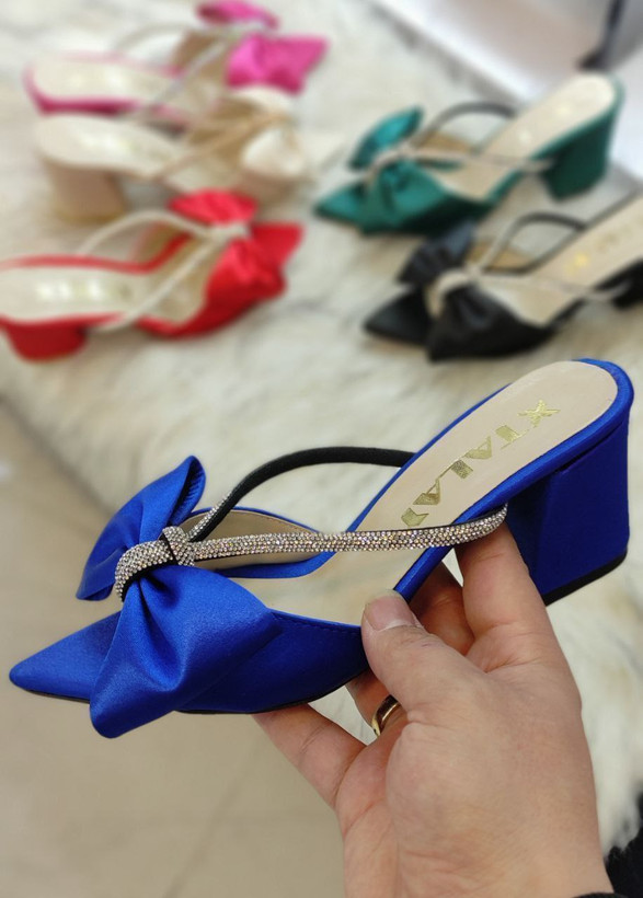 صندل مجلسی زنانه/دخترانه مدل papillon سایزبندی ۳۶ تا ۴۱ رویه ساتن وارداتی زیره rafik نگین وارداتی و بدون ریزش پاشنه ۵ سانت کیفیت تضمینی