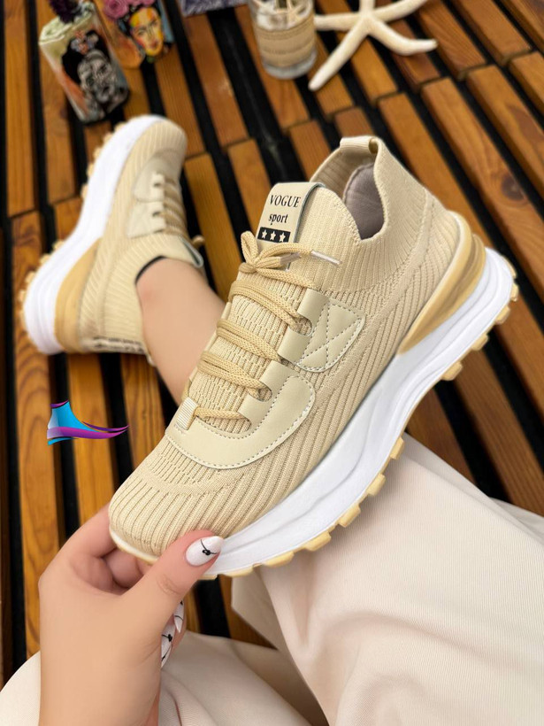 کتونی زنانه/دخترانه مدل جدید زیره پیو ووگو بافتی لژ ۳ سانت قالب استاندارد سایزبندی ۳۷ تا ۴۰