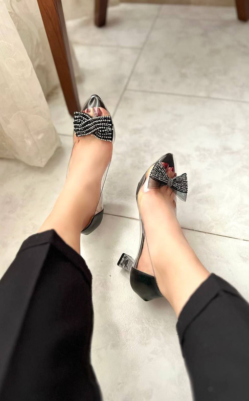 کفش مجلسی طلقی زنانه/دخترانه مدل amatis در چهار مدل سگک انتخابی سایز ۳۶ تا ۴۱ پاشنه ۶ سانت شیشه ای دامنی