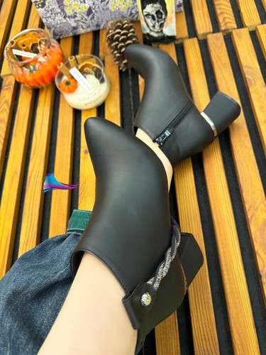 کفش کلاسیک و مجلسی زنانه/دخترانه مدل بغل بافتی قالب استاندارد پاشنه ۷ سانت پاخور شیک سایزبندی ۳۷ تا ۴۰