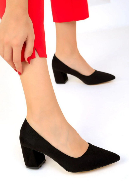 کفش زنانه/دخترانه مدل کلاسیک mini سایزبندی ۳۷ تا ۴۱ پاشنه ۵ سانت زیره کار کمپارس کیفیت عالی قالب پنجه دار و راحت