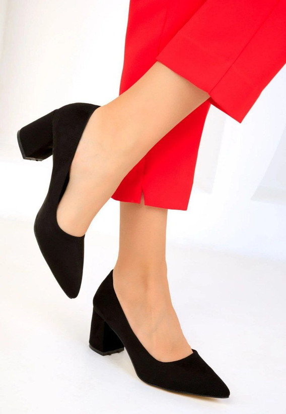 کفش زنانه/دخترانه مدل کلاسیک mini سایزبندی ۳۷ تا ۴۱ پاشنه ۵ سانت زیره کار کمپارس کیفیت عالی قالب پنجه دار و راحت