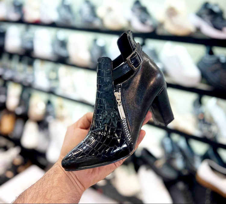 کفش کلاسیک و مجلسی زنانه/دخترانه مدل سوفیا رویه پشت چرم ورنی پاخوری شیک پاشنه ۶ سانت دلتا سایزبندی ۳۷ تا ۴۱ قالب استاندارد