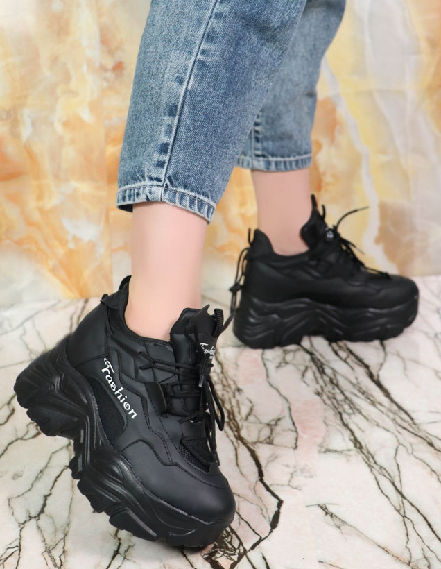 کتونی جدید زنانه/دخترانه لژ مخفی کل لژ ۷ سانت زیره پیو و سبک بسیار باکیفیت خوشپا و راحت موجودی گرفته شود