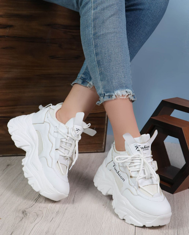 کتونی جدید زنانه/دخترانه لژ مخفی کل لژ ۷ سانت زیره پیو و سبک بسیار باکیفیت خوشپا و راحت موجودی گرفته شود